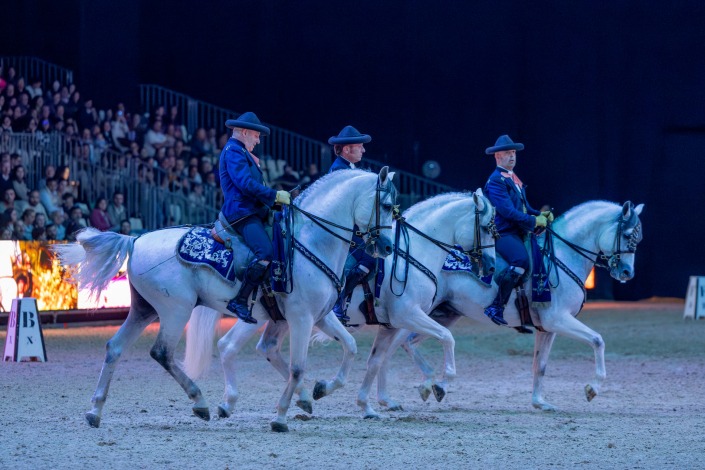Número de la Real Escuela Andaluza del Arte Ecuestre en el espectáculo de SICAB 2025