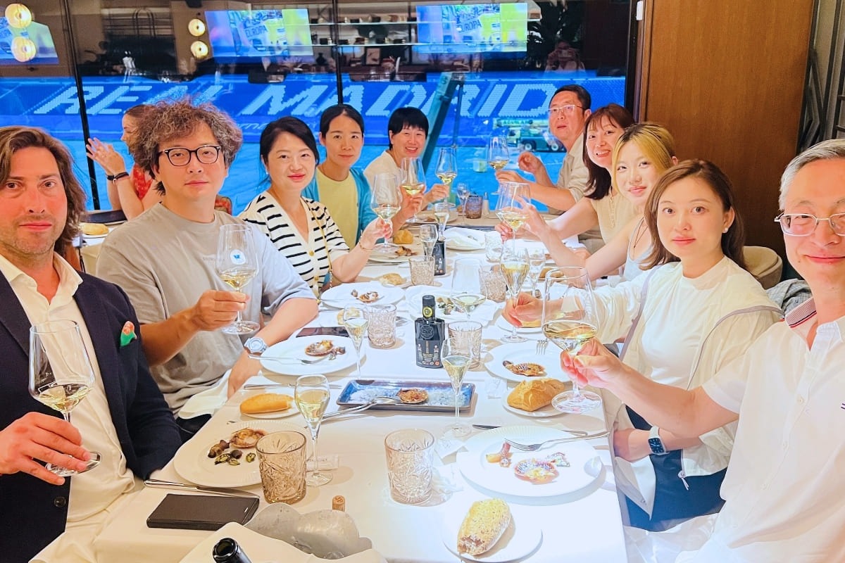 DELEGACIÓN DE LOS 100000 FUNDADORES SHÍ WÀN JIĀ DE SHANG JUN Y FAN DENG (32)